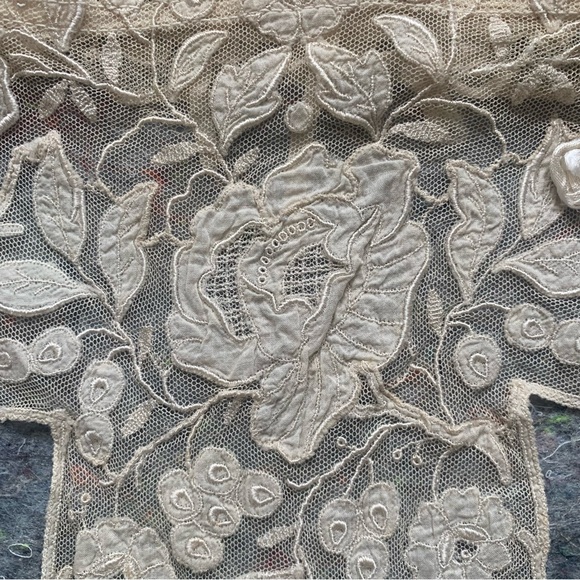 Antique 20s cream floral fairy dress piece - Picture 5 of 16